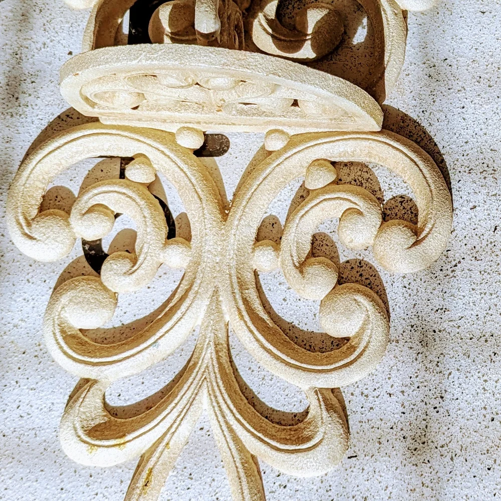 Cast Iron Scolloped Indoor/Outdoor Ornate Cream Shelf Wall Sconce Decor